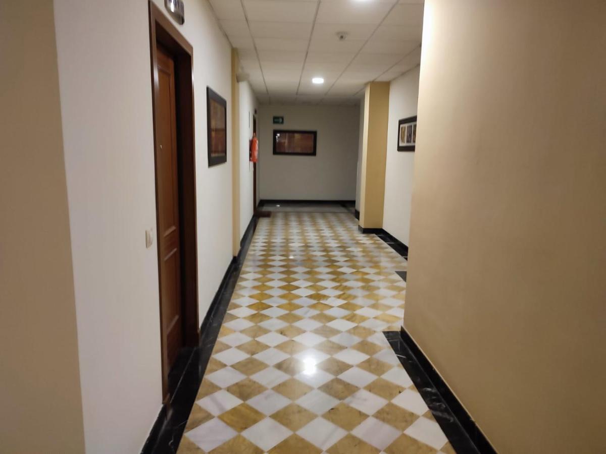 Fibes Lux Este. Appartement Séville